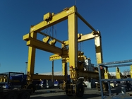 High Efficiency Mobile Gantry Crane Carries Large Stone Molds