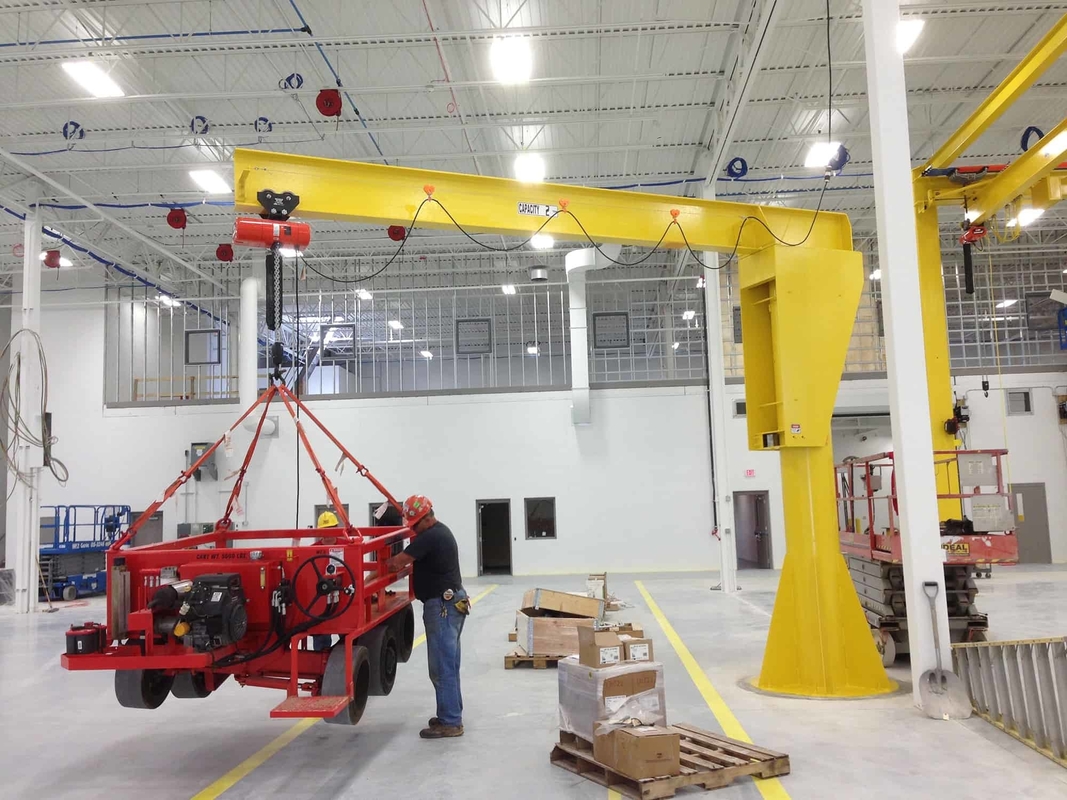 2000kg Pillar Mounted Jib Crane Lifting Machine With 360 ° Rotating Color Customized