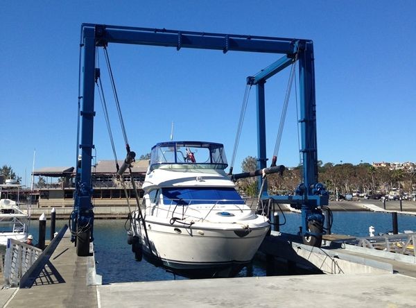 Shipyard Mobile Boat Lifting Hoist 100t