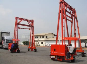 Fast Moving Different Scenes Wheeled Mobile Gantry Cranes For Various Construction